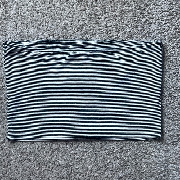 Tilly’s black and white striped crop tube top size medium - Picture 2 of 2